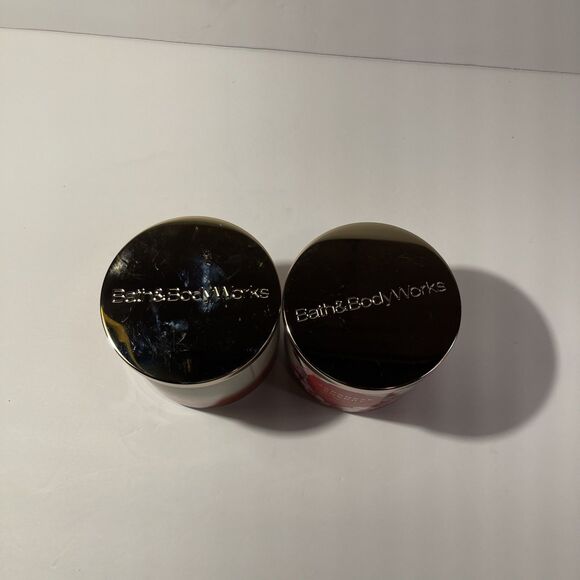 NEW Bath & Body Works Japanese Cherry Blossom 14.5oz 3-Wick Candle - Picture 4 of 4